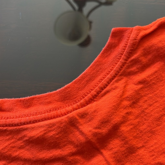 Bear Tshirt from Vancouver in nice condition size 10-12 medium boys - Picture 4 of 7